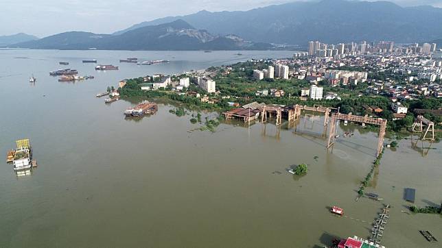 จีนเฝ้าระวังหลัง ‘ทะเลสาบน้ำจืดใหญ่สุด’ มีระดับน้ำสูงเป็นประวัติการณ์