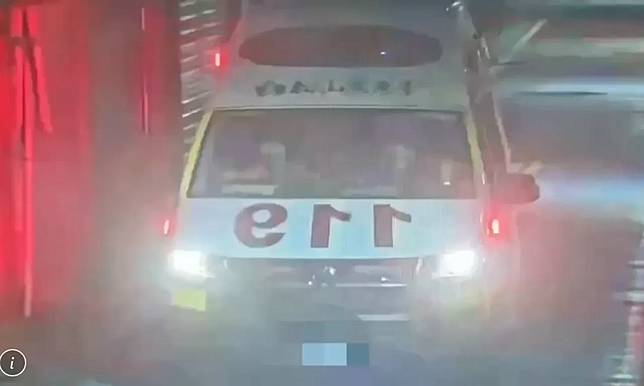 北市建國南路住家疑似夫殺妻後自戕案件，救護車趕抵時，妻子以明顯死亡，丈夫昏迷送醫搶救中。翻攝畫面