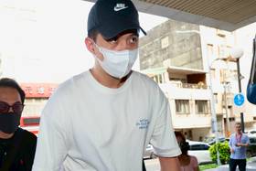 周暐宸在法院做假證供，被告發偽證罪。資料照。廖瑞祥攝