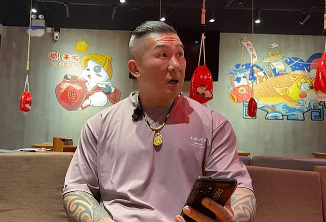 館長結束6天的訪中行程，返回台灣。（資料照，取自館長惡名昭彰YT）