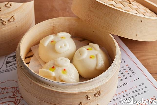 一元流沙包！點點心插信義ATT 4 FUN，身分證有19 流沙豬仔包1元開吃。
