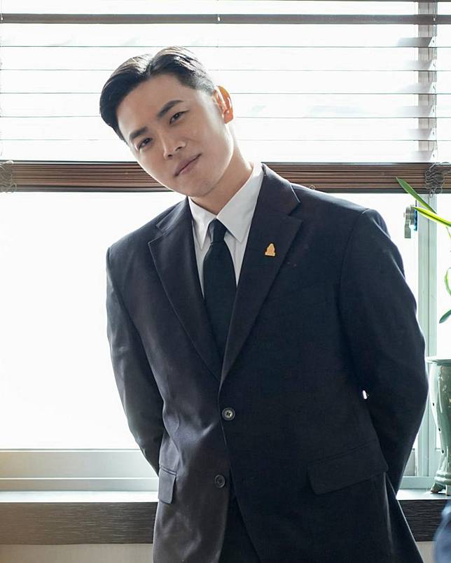 李東河是蘇志燮旗下藝人，劇中他飾演的南室長，與蘇志燮對立。翻攝IG@51k_official