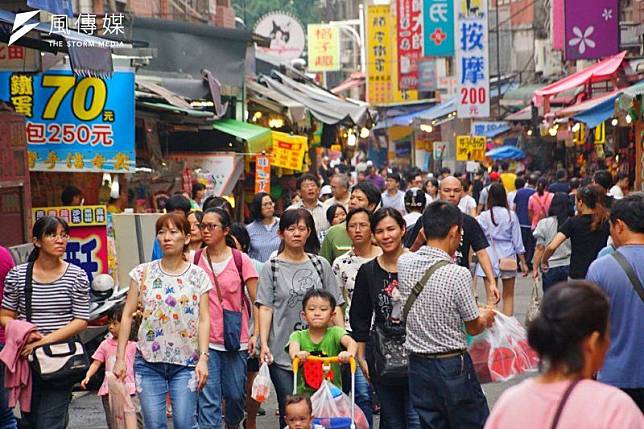 哪個老街最厲害？除了淡水，網友也推薦「2地方」，認為景觀超讚。（資料照／盧逸峰攝）