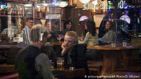 3月25日斯德哥爾摩的一處酒吧