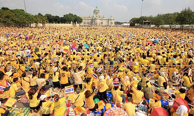 ‘วิษณุ’ชวนคนไทยใส่เสื้อเหลืองเฝ้าฯรับเสด็จงานพระราชพิธีบรมราชาภิเษก 4-6 พ.ค.