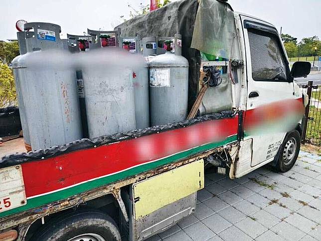39歲江男毒駕載有瓦斯桶的貨車，擦撞路邊轎車，法官竟裁定無保請回，引爆社會怒火。（翻攝員林大小事）