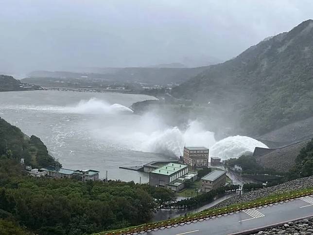 康芮颱風將靠近台灣，而颱風後類鼻疽感染風險提高，雨後積水恐使病媒蚊孳生！（圖／北水分署提供）