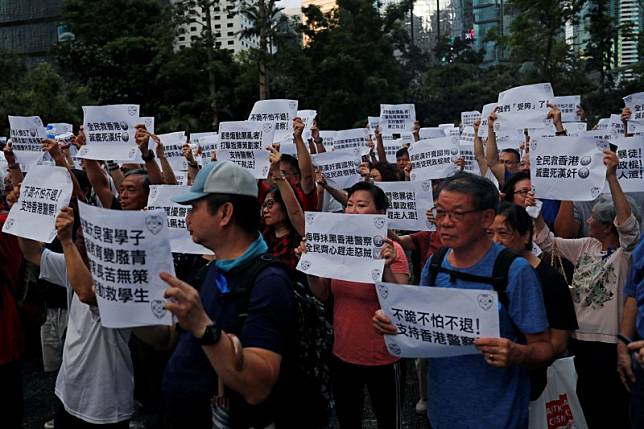 由於香港政府至今仍未完全撤回《逃犯條例》修訂，因此反送中抗爭活動仍在繼續。(路透)