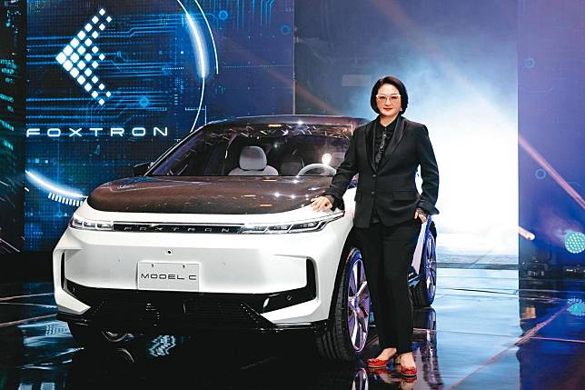 裕隆集團執行長嚴陳莉蓮積極布局電動車，由鴻華先進開發的首款純電車model C，將掛上納智捷品牌上市，現已進入倒數計時。（裕隆集團提供）