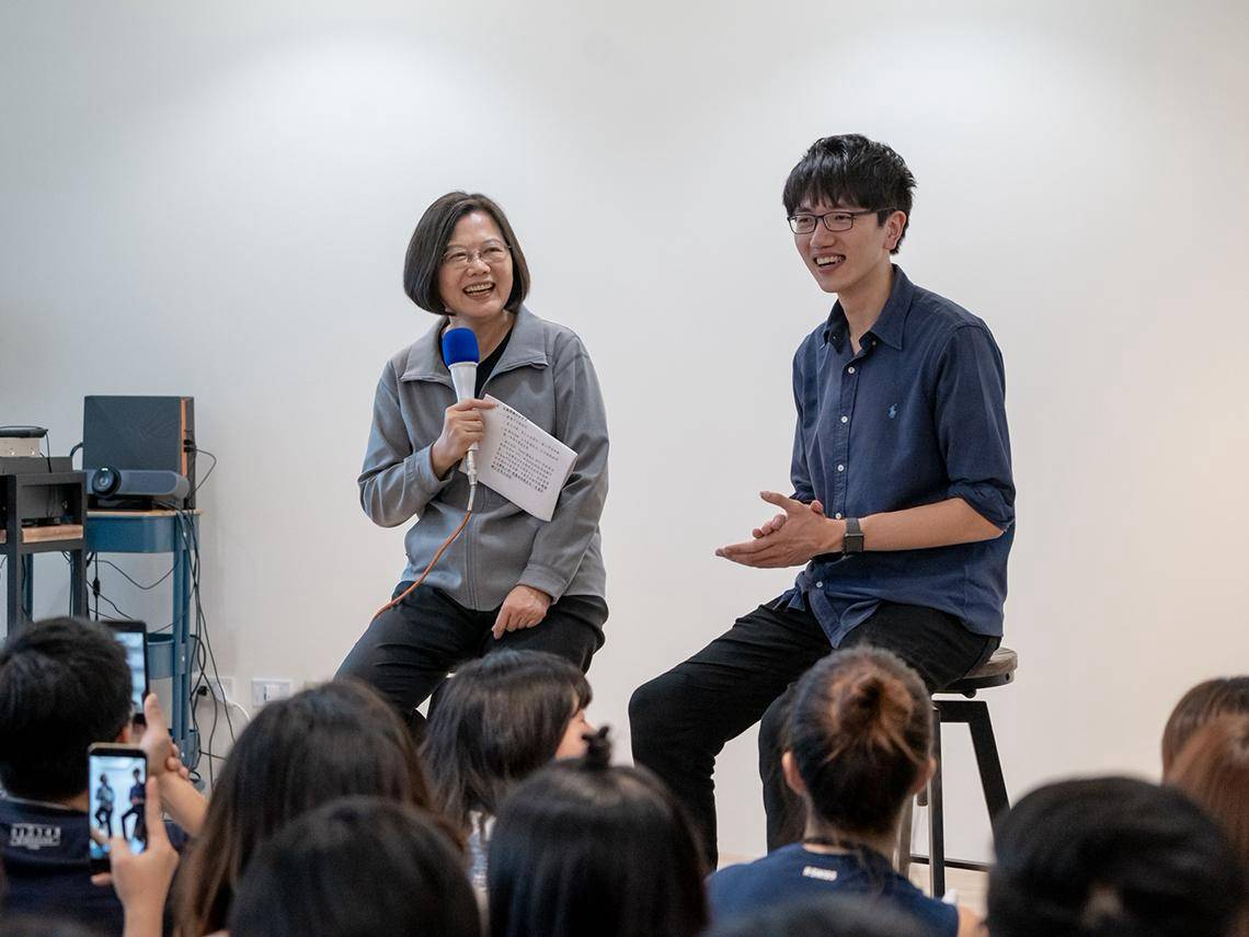富比世傑出青年大獎》28歲CEO林裕欽，打造最懂400萬年輕人的Dcard | 今周刊 | LINE TODAY