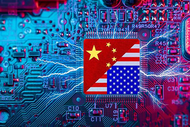 【美股新聞】華為最新手機搭載中國先進製程晶片，美國擬加強制裁！