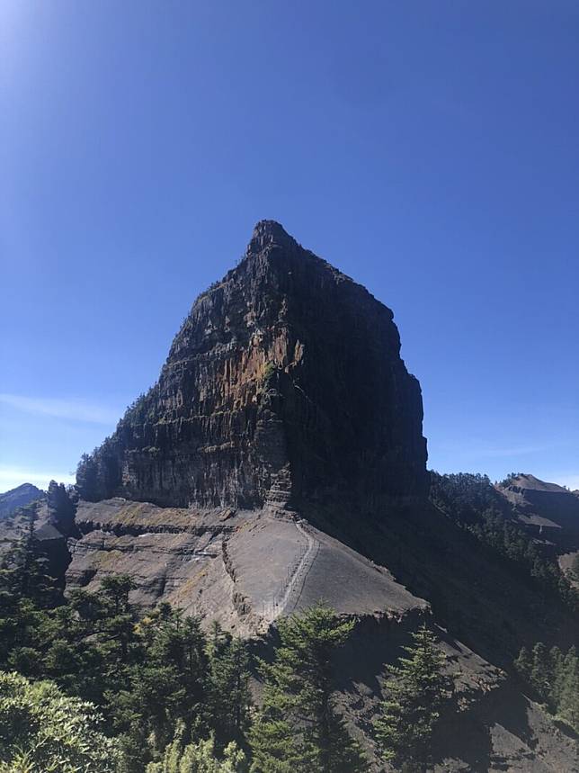 百岳 大霸尖山 大霸群峰 九九山莊