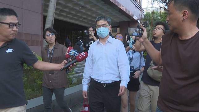 端木正列為政治獻金案被告出庭，否認犯罪緊咬是依李文娟要求登打帳目。（資料畫面）