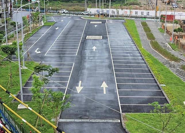 新北塭仔圳地下滯洪池採「地下防洪、地面停車」設計。圖／新北市府提供