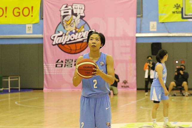 劉希曄、郭佳紋休息，李宜瑄轉任教練，身為場上最大的學姊，蘇苡瑈這兩季也扛起球隊更多的責任。