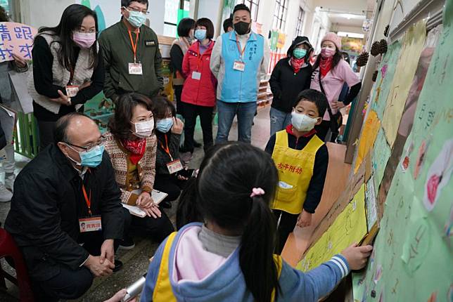 台北市政府教育局十一日在台北市大安區古亭國小舉辦台北市幼兒創新教育STEAM新書發表會。（記者吳靈芬攝）