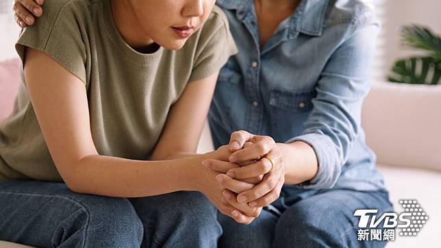 近年來因經濟不景氣，台灣晚婚人數越來越多。（示意圖／shutterstock達志影像）