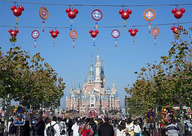 This photo taken on Jan. 22, 2025 shows lanterns in the shape of the head of Mickey at Shanghai Disney Resort of east China's Shanghai. (Xinhua/Liu Ying)