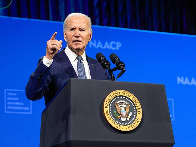 路透社20日報導，美國總統拜登(Joe Biden)政府將在未來幾天宣布「烏克蘭安全援助倡議」下的最後一批軍援，以用完預留給烏克蘭購買新武器的剩餘資金。資料照。(FB@Joe Biden)