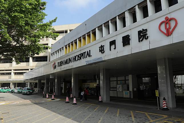 The botched handling of a patient infected with coronavirus at Tuen Mun Hospital has forced an apology from health chiefs. Photo: Sam Tsang