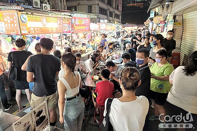 雙城街夜市啟動減塑愛地球活動，6/20現場兌換不鏽鋼環保餐盒(圖/卡優新聞網)