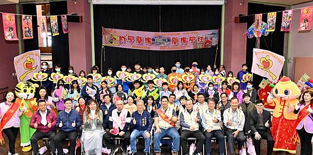 靈聖殿慈善會助學讓36位清寒學子看到希望