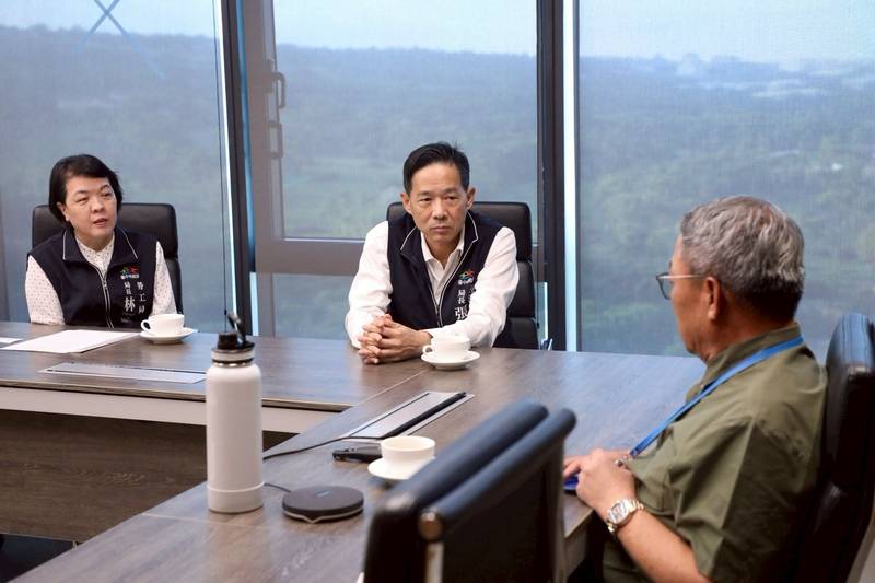 中市府拜訪巨大董事長劉湧昌(圖) | 中央通訊社 | LINE TODAY