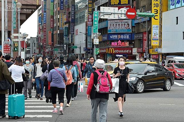 網友認為以長期來看，房市會因為少子化的緣故，買舊屋會變得更容易，而買新屋趨於不可能的任務。圖／好房網News資料照