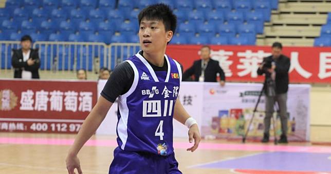 陳晏宇在四川開啟WCBA生涯，上個賽季效力陝西，本季轉隊武漢表現出色。