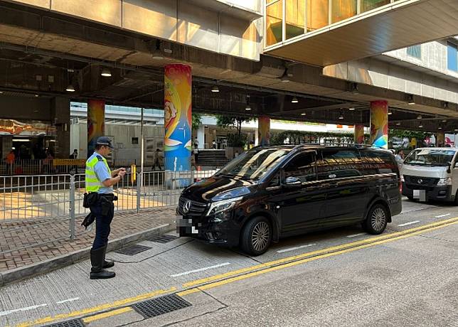 違例車輛遭票控。