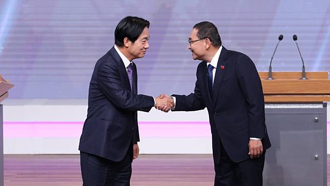 賴清德、侯友宜總統候選人辯論會交鋒。台北市攝影記者聯誼會提供