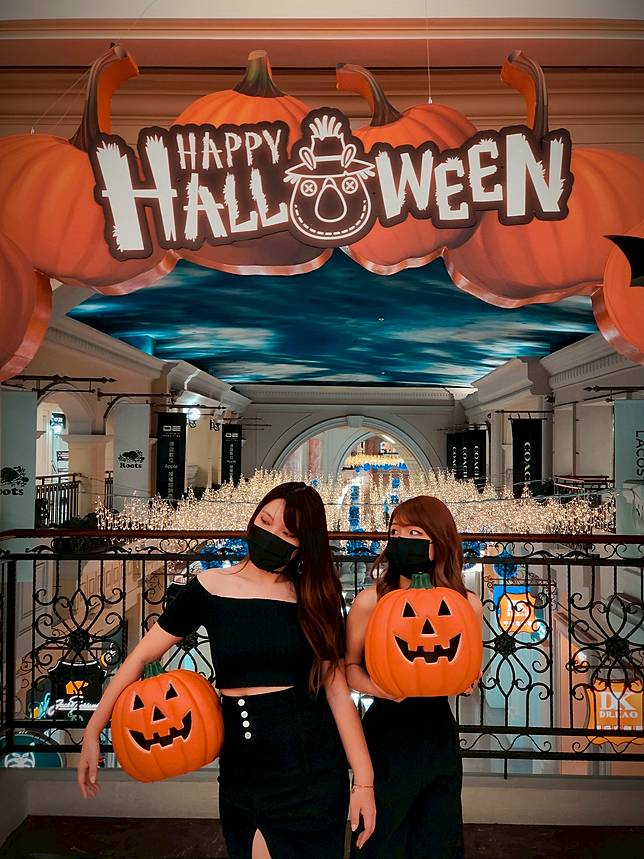  購物廣場萬聖打卡點（圖片提供/義大遊樂世界）