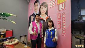 謝龍介服務處執行長童小芸宣布投入2026選戰，將角逐中西、北區市議員。(記者王姝琇攝)