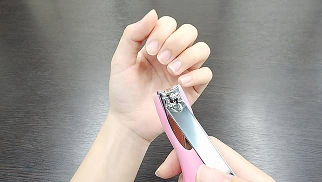 指甲變色別輕忽。示意圖