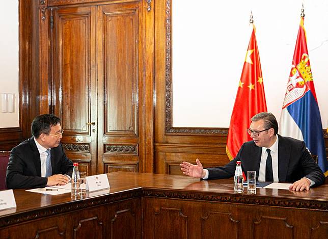 Serbian President Aleksandar Vucic meets with visiting President of Xinhua News Agency Fu Hua in Belgrade, Serbia, on April 30, 2024. (Xinhua/Li Jing)