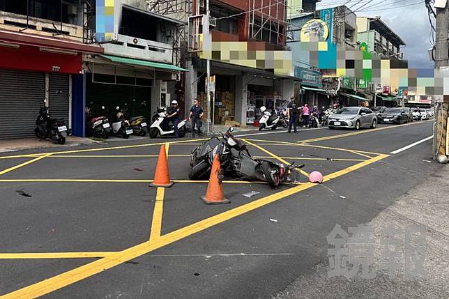 82歲機車女騎士直行，與對向左轉的66歲女騎士發生碰撞，造成1死1傷悲劇。民眾提供