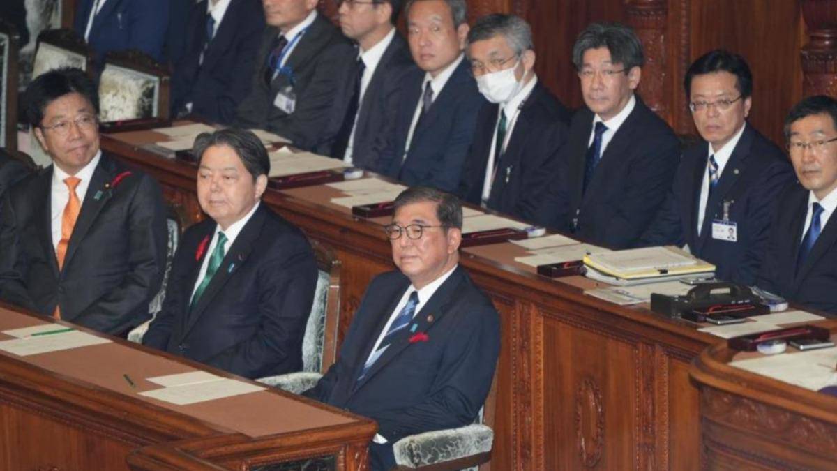 日本眾議院選舉倒數！最新民調預估自民黨減50席| TVBS | LINE TODAY