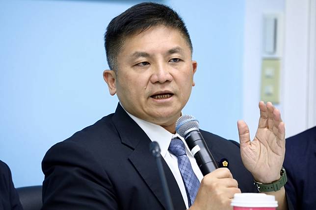 吳宗憲在臉書發文反擊「違法扣預算還裝窮，最應該向人民道歉的是行政院！」（資料照片／王侑聖攝）