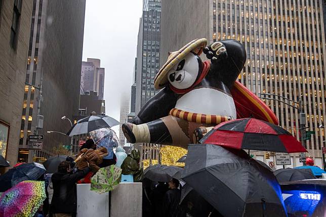 The balloon of Kung Fu Panda's Po is seen during the 2024 Macy's Thanksgiving Day Parade in New York, the United States, on Nov. 28, 2024. (Photo by Michael Nagle/Xinhua)