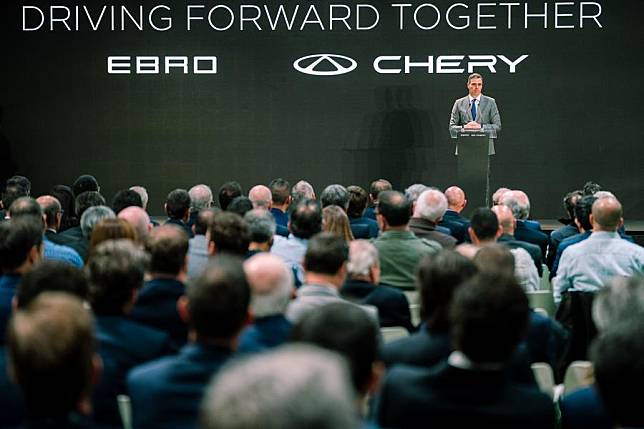 Spanish Prime Minister Pedro Sanchez addresses the signing event for an agreement between Spain's auto company Ebro-EV Motors and China's Chery Automobile in Barcelona, Spain, April 19, 2024. (Photo by Joan Gosa/Xinhua)