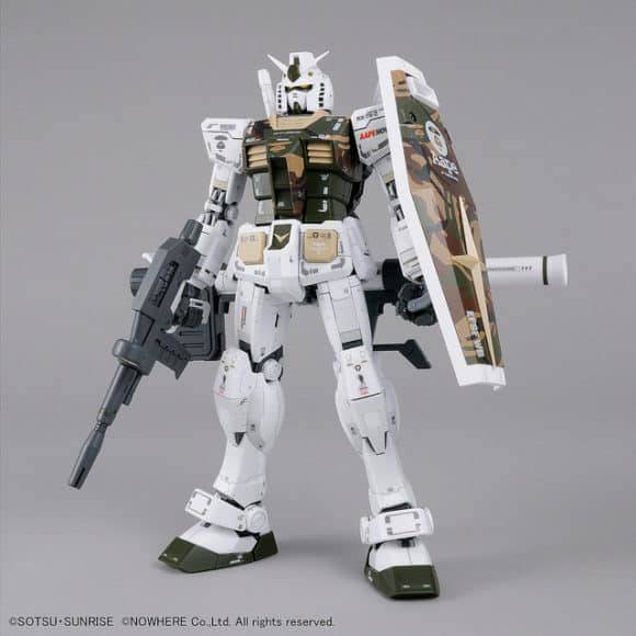 A BATHING APE x GUNDAM 聯名推出迷彩MG RX-78-2 + SD Gundam