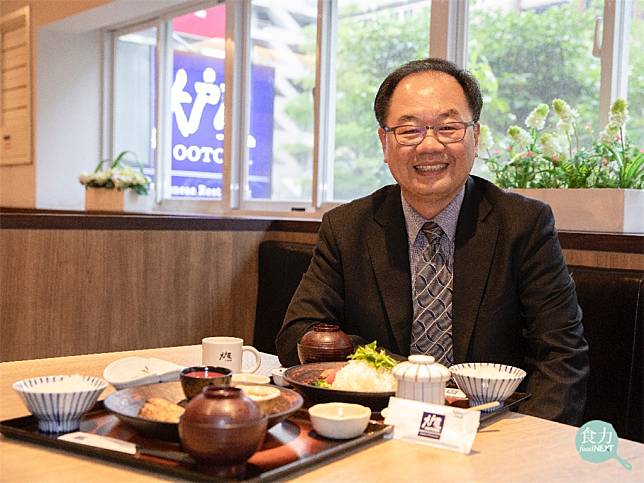 全家國際餐飲董事長吳勝福憑藉多年的通路零售經驗，帶領大戶屋以「超商」新思維經營。