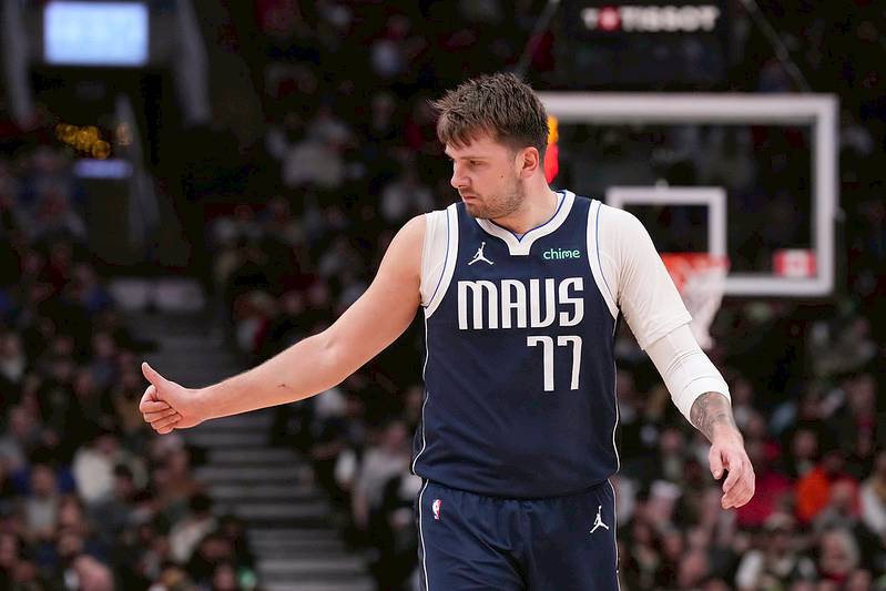 NBA》雷霆末節進攻當機近4分鐘　獨行俠扳平戰局 | TSNA | LINE TODAY