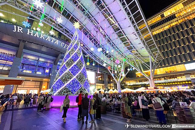 博多車站前廣場的場地是地理位置最方便的聖誕市集