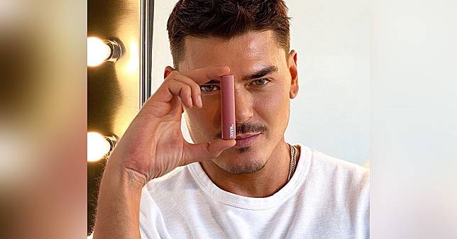 Mario Dedivanovic ช่างแต่งหน้าคู่ใจของ Kim Kardashian เดินหน้าขยายแบรนด์ Makeup By Mario ขึ้นสู่ระดับสากล