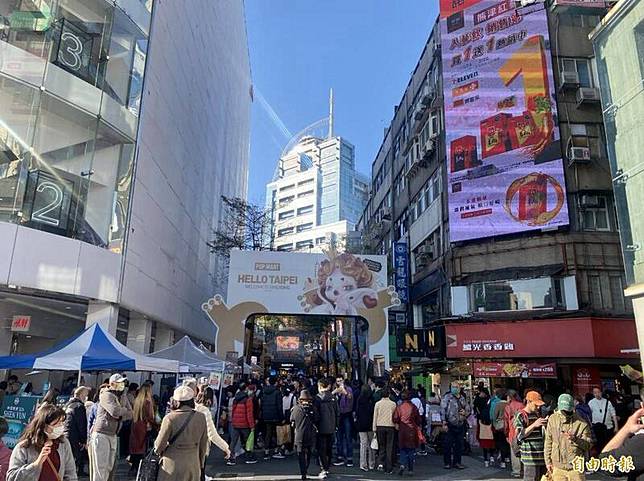有民眾披露，有韓國親友在西門町竟遇到攤商開價一顆860元，讓民眾傻眼直呼「聽完直接嚇到逃跑」。示意圖。(資料照)