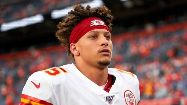 Mahomes繳明星身手也沒用 酋長首戰對閃電就吞敗｜NFL | DAZN | LINE TODAY