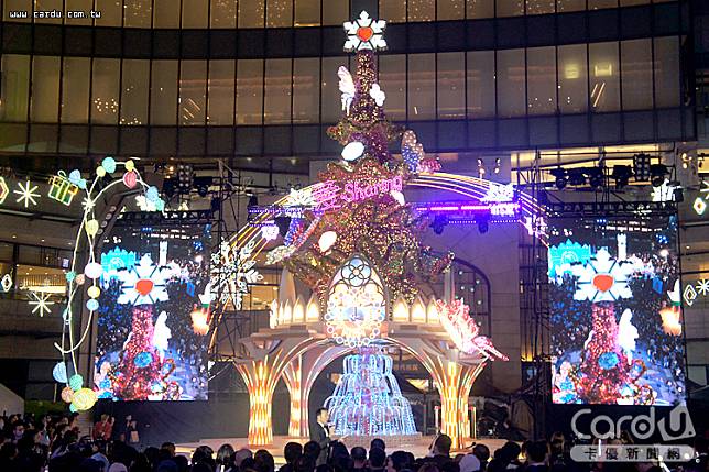 「愛．Sharing」聖誕活動在台北時代百貨與高雄夢時代齊啟動(圖/卡優新聞網)