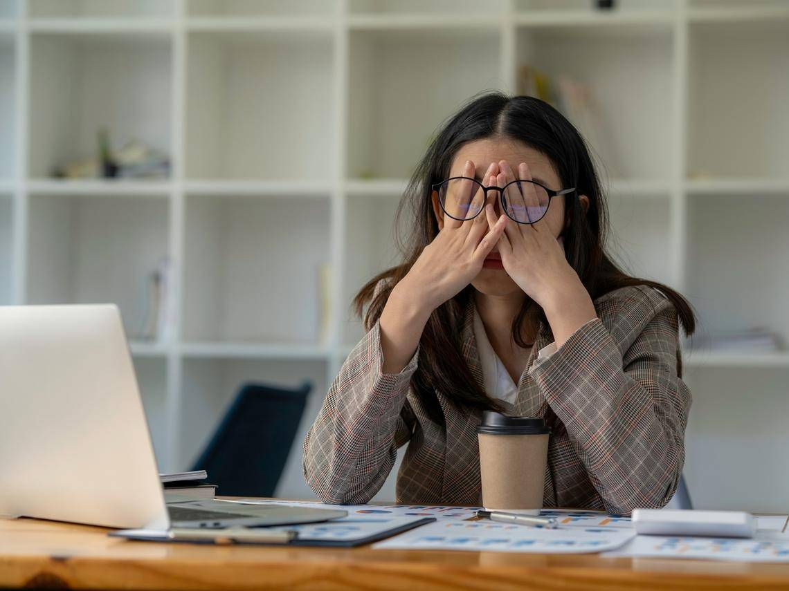 工作遇到不合理的事就覺得不服氣？出社會你得懂：老闆給你的薪資裡，包含了「情緒消化費用」 | 今周刊| LINE TODAY