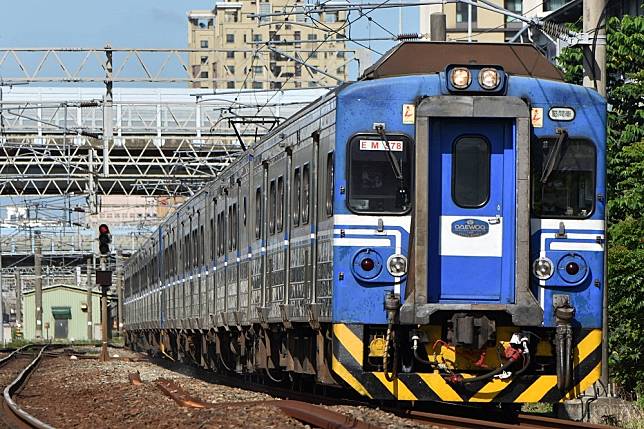 台鐵將對EMU500型車輛車軸進行特檢。圖為示意照。（擷取自維基百科）